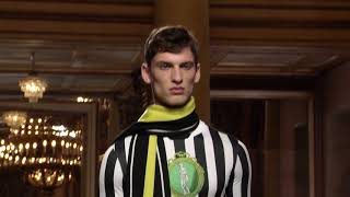 Versace Mens FallWinter 2018  Fashion Show [upl. by Yorled215]