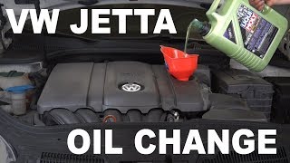 Volkswagen 25L Oil Change Tutorial MK5 VW Jetta [upl. by Charin821]