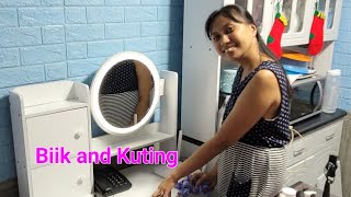 Biik assembles Kutings Christmas gift new makeup deskvanity from Shopee [upl. by Selokcin]