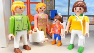 Lisa in der Kinderklinik Playmobil Krankenhaus Operation Film seratus1 stop motion [upl. by Neerhtak]