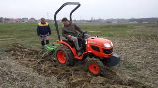 Kubota B1820 ploughing [upl. by Bibeau367]