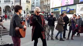 Rod Stewart  Impromptu street performance quotHandbags And Gladragsquot At Londons Piccadilly Circus [upl. by Daahsar]