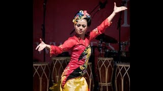 Tari Jaipong  Jawa barat  Goyang nyai Ronggeng  Sunda Creation Dance [upl. by Homovec]