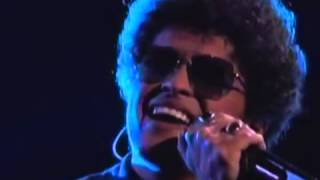 Bruno Mars Performs When I Was Your Man On The Voice 12182012 [upl. by Wichman]