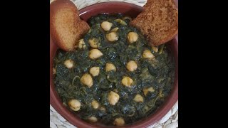 Espinacas con garbanzo  Receta Andaluza 💃 [upl. by Burrows]