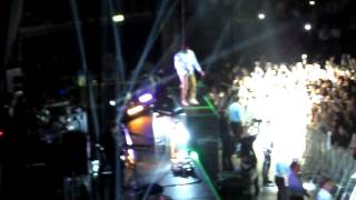 Labrinth Earthquake LIVE London O2 27312 [upl. by Nosirb]