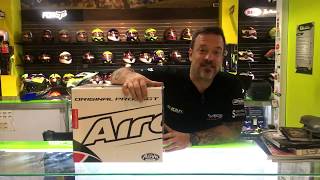 CASCO AIROH COMMANDER  Review Completo Fullmoto [upl. by Eejan]