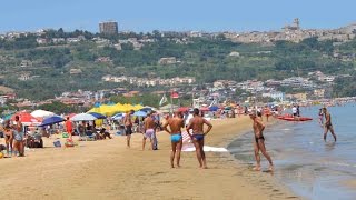 Beach in Vasto Adriatic coast Italy [upl. by Nohsed3]