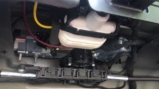 Mercedes SL500 R230 Trunk soft close fix [upl. by Mireille]