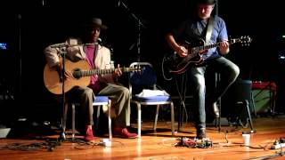 Eric Bibb at Fuzz Guitar Show 2014  Wayfaring stranger [upl. by Hickie748]