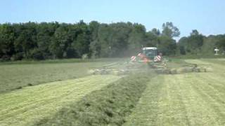 Fendt 415 en KRONE Swadro 1400 Trekkerwebnl [upl. by Bijan]