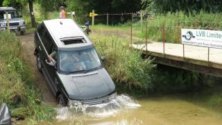 Range Rover L322  V Gully  Billing Off Road Experience 2016 [upl. by Uzial]