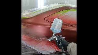 Iwata WS400 in action autobodypaint clearcoat painting Iwata carpainting [upl. by Irvin]