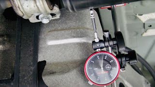 How to measure Driveshaft Runout [upl. by Tymothy719]