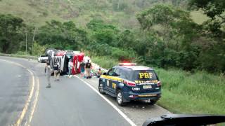 ACIDENTE E IMPRUDÊNCIAS NA ESTRADA  CUIDADO [upl. by Zzabahs643]