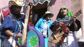 Bellísima Canción en Huichol [upl. by Haugen392]