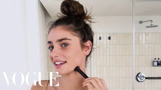 Taylor Hills 10Minute Guide to Her Fall Look  Beauty Secrets  Vogue [upl. by Garwood396]