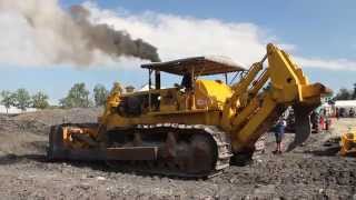 Caterpillar CAT D8 starting and pushing [upl. by Avin402]