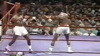 WOW WHAT A KNOCKOUT  Sugar Ray Leonard vs Floyd Mayweather Sr Full HD Highlights [upl. by Dorina55]