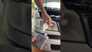 Usó este producto para LIMPIAR el faro de su coche 😱 cleaning detailing [upl. by Regazzi33]