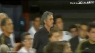 Mourinho dito nellocchio al vice di Guardiola [upl. by Jutta]