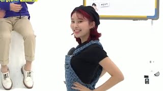 WEEKLY IDOL MOMOLAND AEGYO quotYUM YUM SONGquot BY HYEBIN [upl. by Traggat]