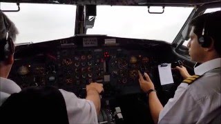 Boeing B727 takeoff from cockpit and landing from the rear [upl. by Lurie648]