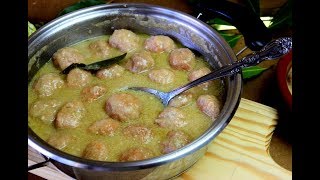 Cómo hacer albóndigas en salsa de almendras  RECETA TRADICIONAL [upl. by Chi535]