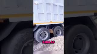 Cara mnegatasi Mobil Truck Amblas shortvideo faktaunik shorts [upl. by Waters]