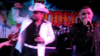 ROBERTO TAPIA Y LARRY HERNANDEZ [upl. by Mallina]