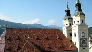 Brixen Südtirol Geläute der Domkirche ULF Mariä Himmelfahrt [upl. by Aroon]