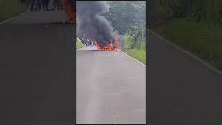 Car gutted in fire at Candolim [upl. by Herve]