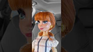 Anna amp Elsa’s Family Moving Day 🚚 Pt 9 Frozen Toys  Disney Princess  Playing With Dolls  Fun [upl. by Hulton68]