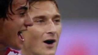 FRANCESCO TOTTI imita Alberto Aquilani [upl. by Anit]