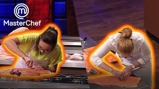 Jak filetuje łososia Masterchef  Masterchef [upl. by Sula]