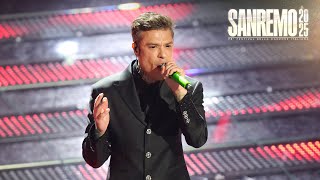 Sanremo 2025  Fedez canta quotBattitoquot [upl. by Etnaed59]