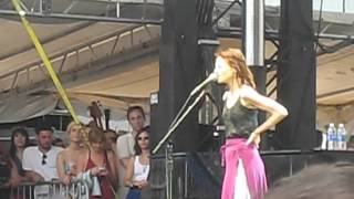 Fiona Apple  Extraordinary Machine  Live at Governors Ball 2012 [upl. by Ynohtnaluap299]