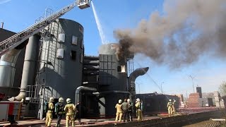 Stofexplosie gevolgd door brand Kasteleinstraat Kruibeke  3032017 [upl. by Suellen]