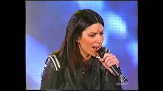 Laura Pausini  Come Se Non Fosse Stato Mai Amore 5 Puntata Del Festivalbar 2005 Viterbo [upl. by Gibby]