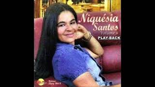 Niquésia Santos  A Vitória É Hoje Playback [upl. by Ruenhs674]