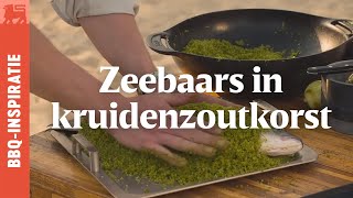 Zeebaars in kruidenzoutkorst  Grillhacks [upl. by Calabrese675]