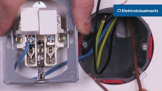 Merten combinatie schakelaarWCD in een serieschakeling aansluiten  Elektrototaalmarktnl [upl. by Blaze]