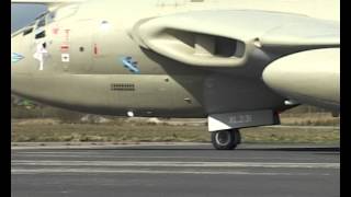 Handley Page Victor XL231 Taxi Run [upl. by Hallutama241]