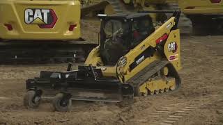 ConExpo Demonstration of Cat® SMART Grader Blade [upl. by Tnek]