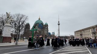 Ökumenische Karfreitagsprozession Berlin 2024 [upl. by Ecnarret]