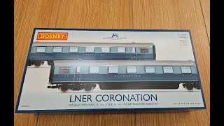 Hornby LNER Coronation Coach set First Impressions [upl. by Nirok159]