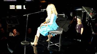 Taylor Swift 15 Live from Chicago 09 w Lautner [upl. by Eirb]