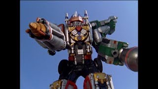 Follow the Ranger  Megazord Fight E9  Operation Overdrive  Power Rangers Official [upl. by Henka]