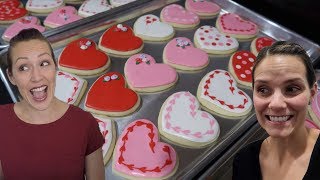 HOW TO MAKE ROYAL ICING SUGAR COOKIES LIKE A PRO  SUGAR COOKIE DECORATING TIPS TRICKS AND HACKS [upl. by Adyeren]