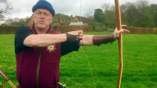 How to shoot a heavy English longbow warbow [upl. by Luane]